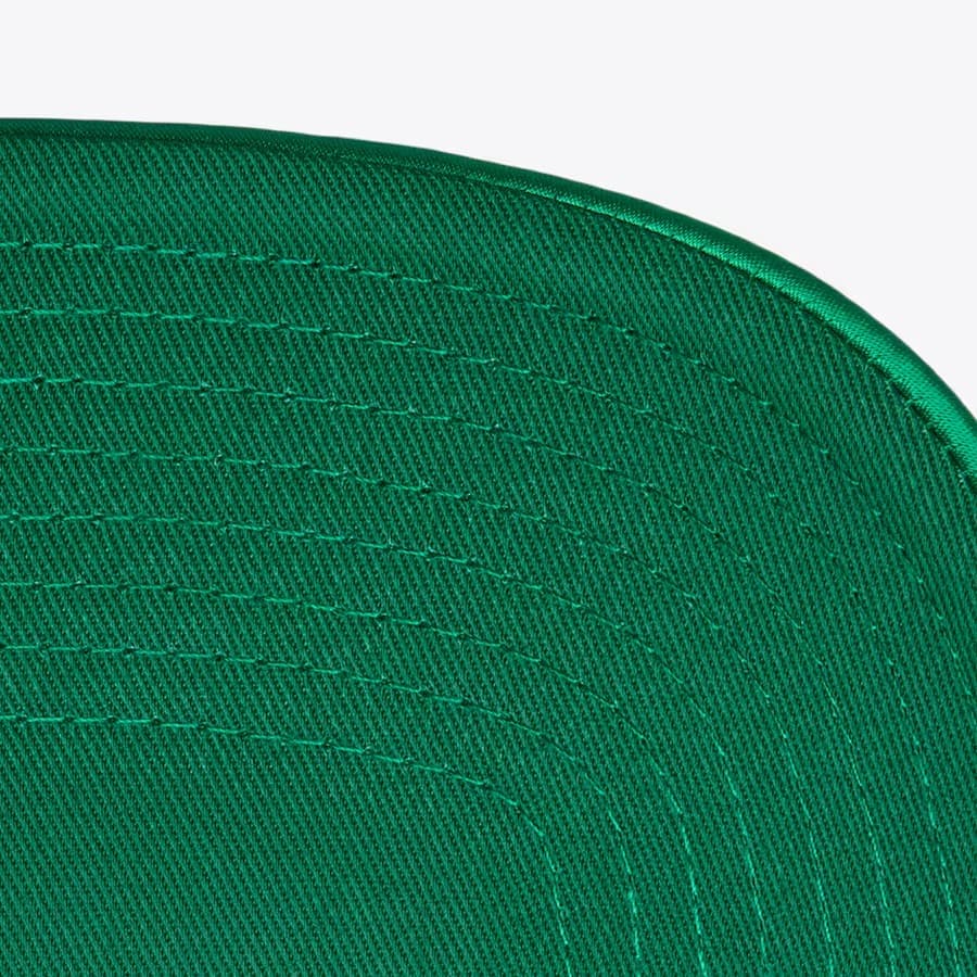 Бейсболка Mitchell & Ness Midnight Green Philadelphia Eagles Satin Snapback Trucker Hat
