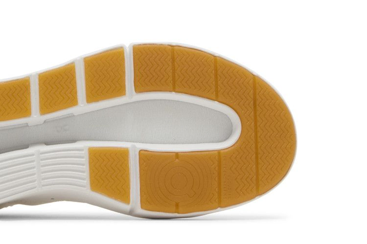 Кроссовки ON Wmns The Roger Centre Court 'White Gum'