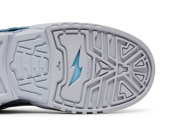 rtfkt-x-dunk-genesis-og-hf0438-001_04