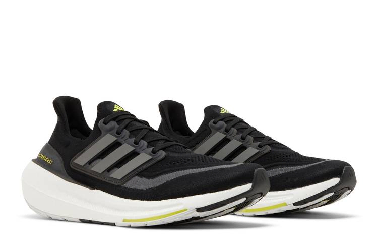ultraboost-light-core-black-hq6339_07