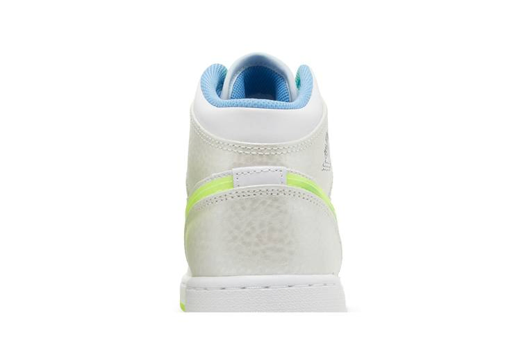 air-jordan-1-mid-se-gs-warped-swoosh-dv1314-017_06