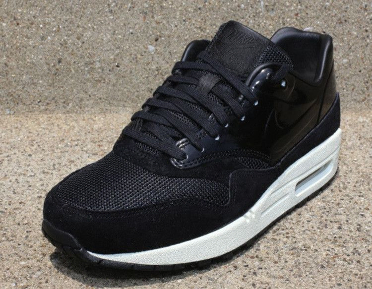 Кроссовки Nike Wmns Air Max 1 VT QS 'Black Patent'