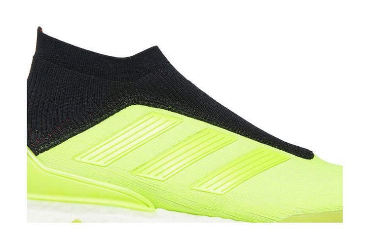 Кроссовки adidas Predator Tango 18+ TR 'Solar Yellow'