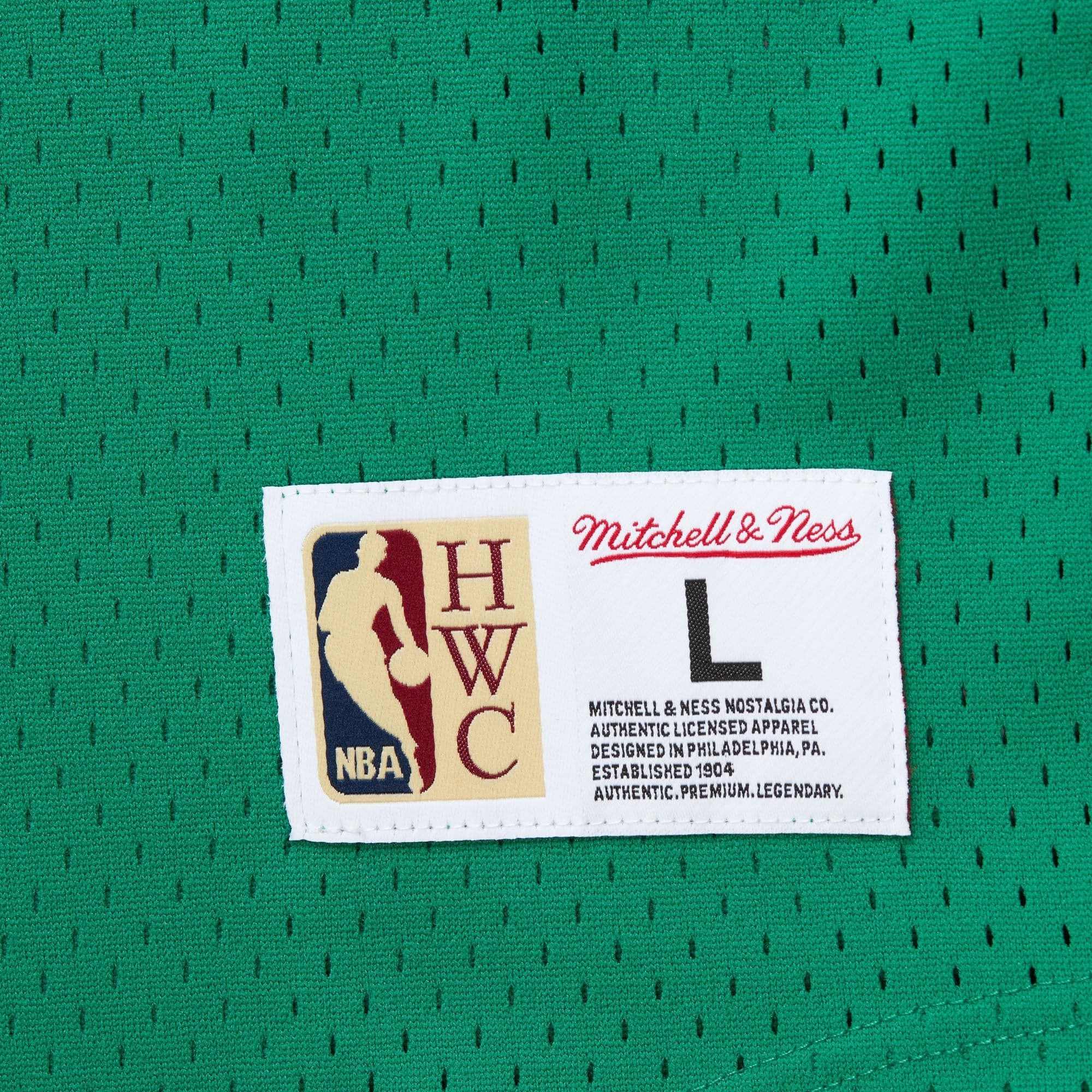 Футболка Mitchell & Ness Fashion Mesh V-Neck Vintage Logo Boston Celtics T-Shirt