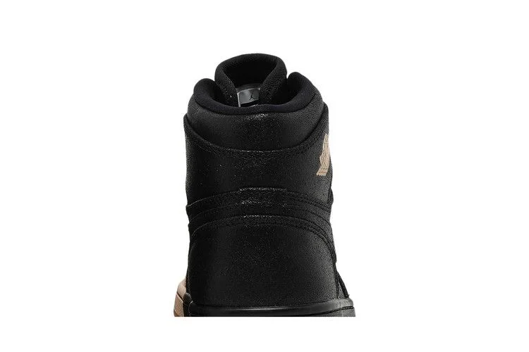 Кроссовки Wmns Air Jordan 1 Retro High Premium 'Dipped Toe - Black'
