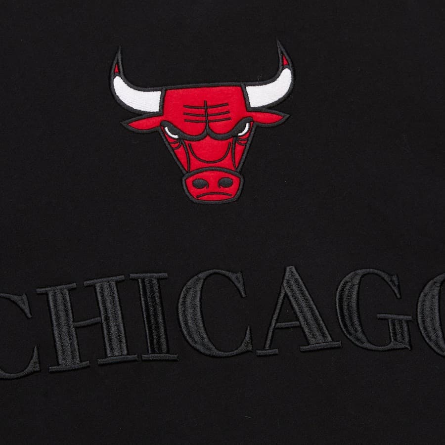 Худи Mitchell & Ness Black Chicago Bulls Team OG 3.0 Vintage Fleece Pullover Hoodie