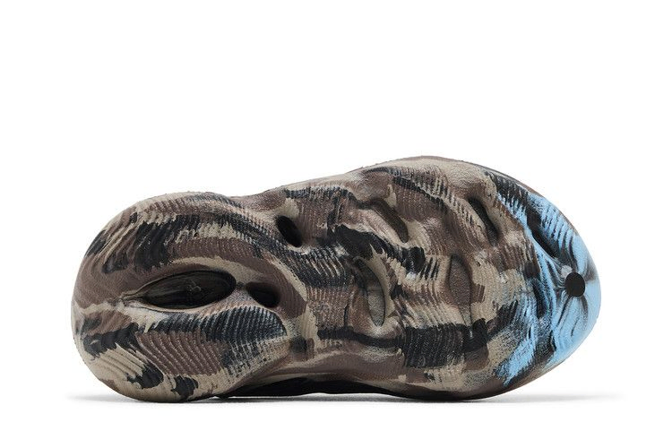 yeezy-foam-runner-infants-mx-cinder-id4128_03