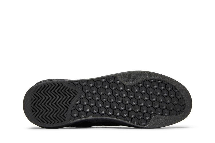 3st-004-triple-black-fy0501_03