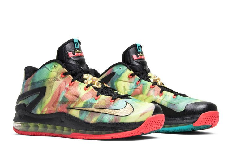 max-lebron-11-low-se-multi-color-695224-970_07