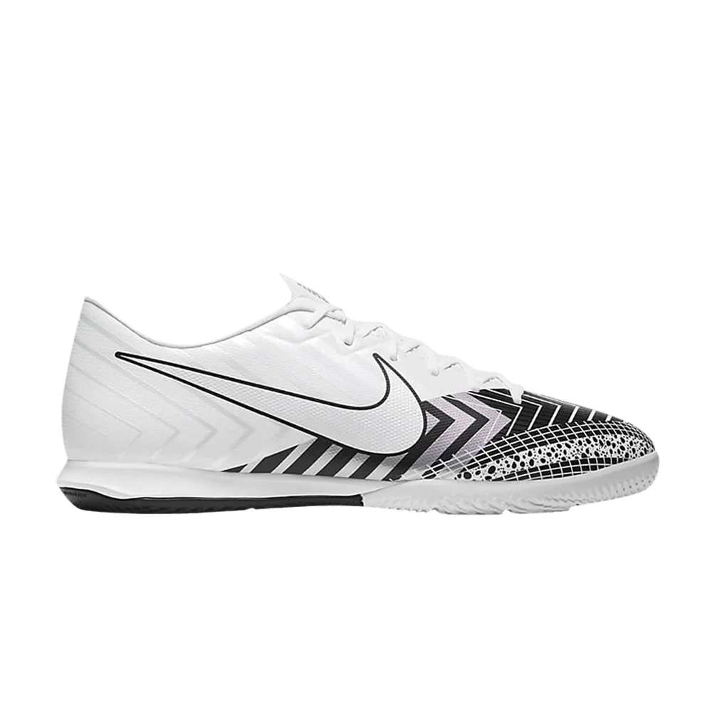 Krossovki-Nike-Mercurial-Vapor-13-Academy-MDS-IC-Dream-Speed-White-Black
