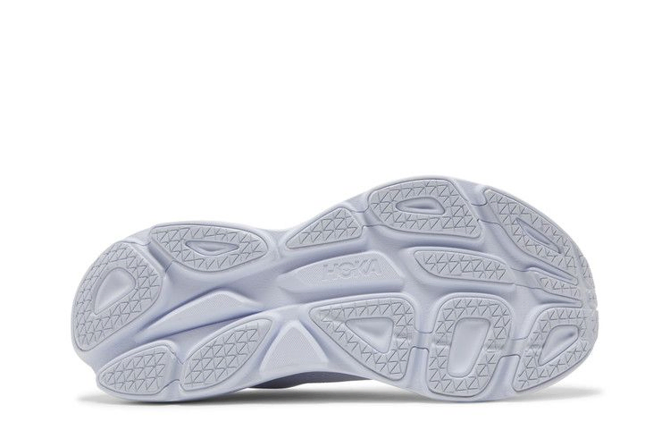 bondi-8-triple-white-1123202-wwh_03