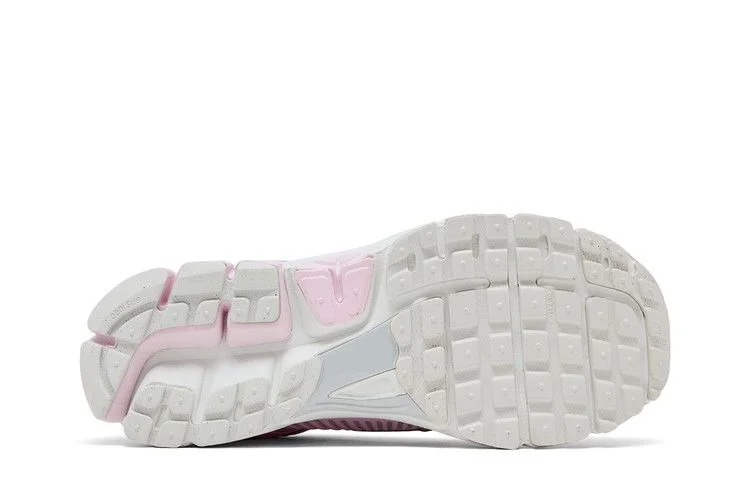 Кроссовки Nike Wmns Air Zoom Vomero 5 'Hyper Pink'