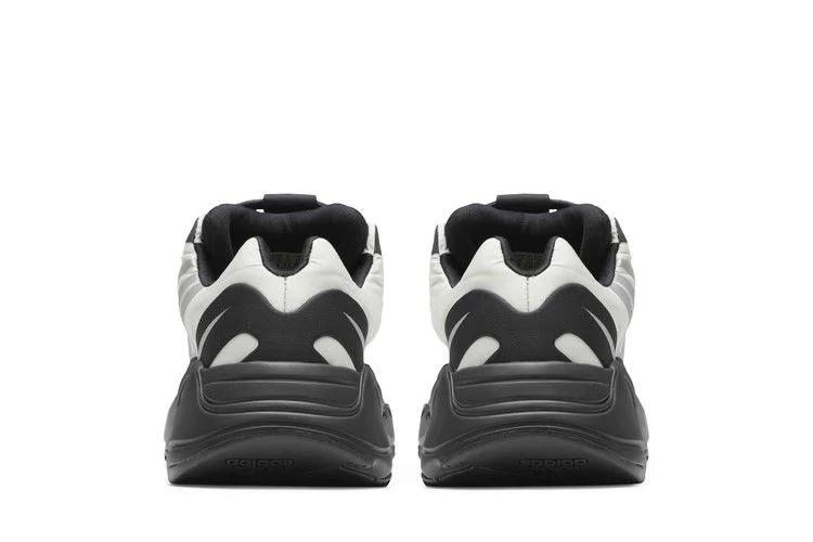 Кроссовки adidas Yeezy Boost 700 MNVN 'Bone'