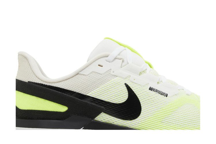air-zoom-structure-25-white-volt-dj7883-100_01