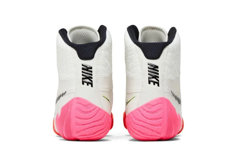Кроссовки Nike Tawa SE 'Rawdacious'
