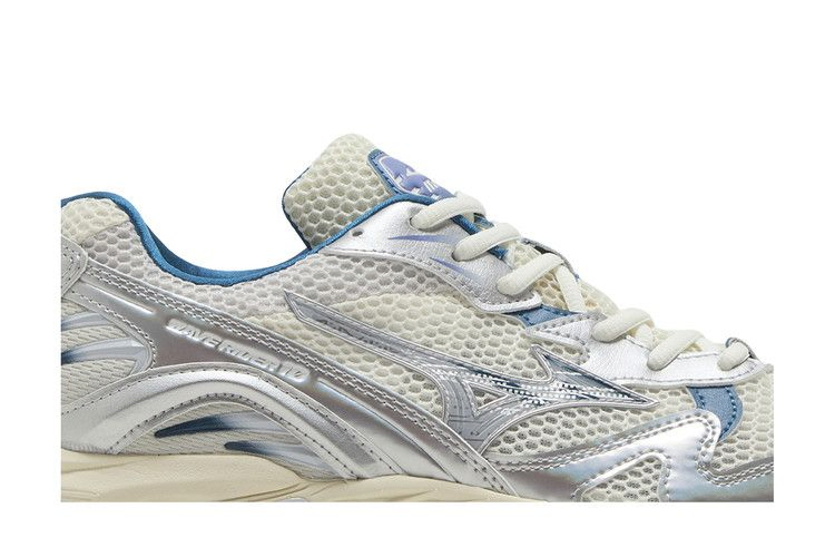 wave-rider-10-arctic-ice-snow-white-d1ga243101_01