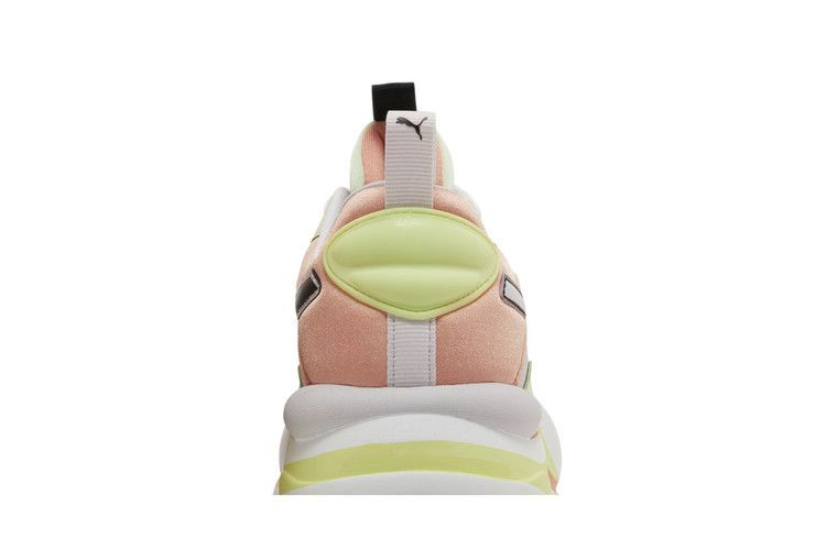 wmns-rs-curve-mis-fog-peach-pink-387128-01_06