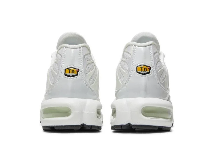 Кроссовки Nike Wmns Air Max Plus Premium 'Triple White'