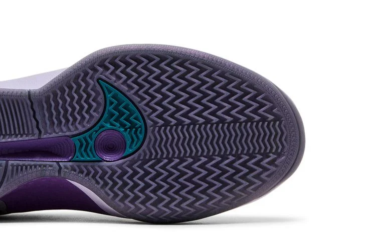 Krossovki-Nike-Wmns-Sabrina-2-EP-Court-Vision-4