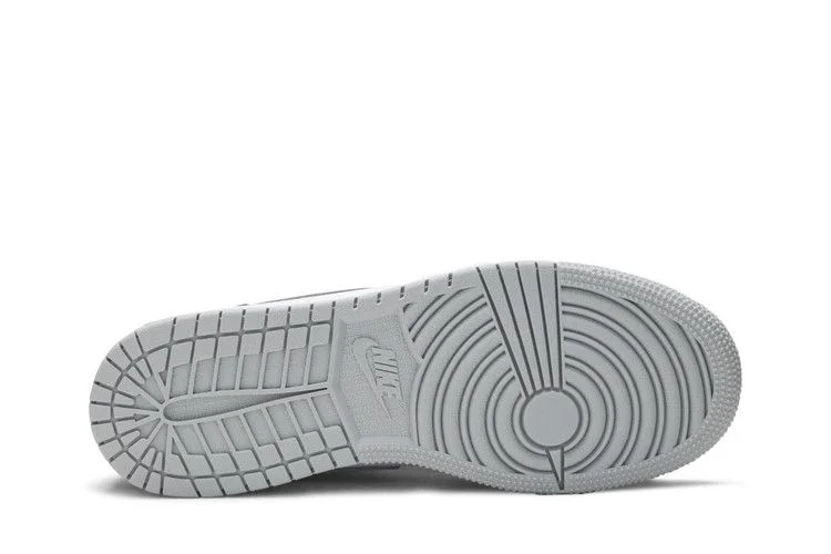 Krossovki-Air-Jordan-1-Low-GS-Smoke-Grey-3