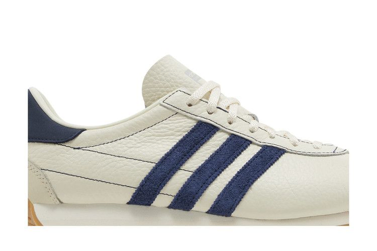 wmns-country-og-off-white-night-indigo-ie3940_01