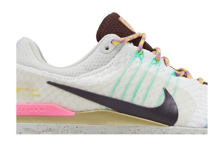 react-infinity-run-flyknit-3-sail-pinksicle-earth-fj7068-120_01