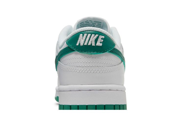 wmns-dunk-low-white-lucky-green-dd1503-112_06