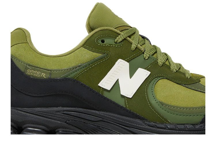 Кроссовки The Basement x New Balance 2002R 'Moss Green'