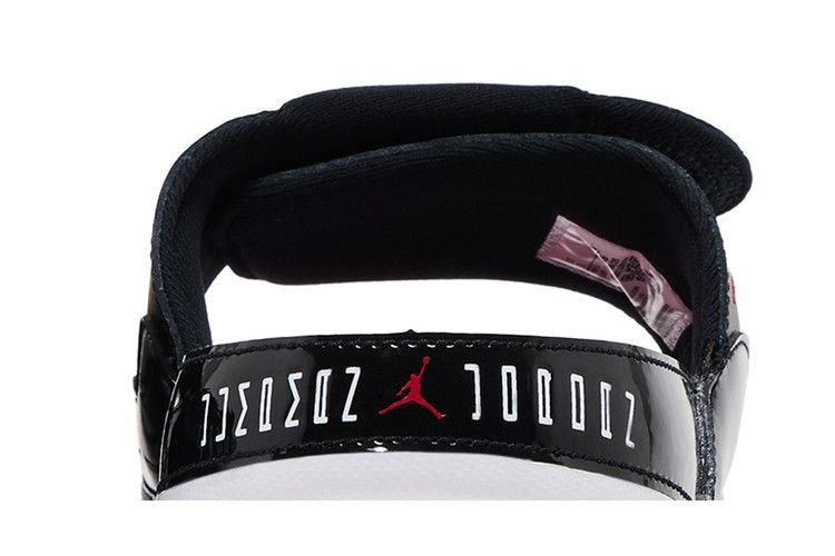 Тапочки Air Jordan Hydro 11 Retro Slide 'Bred'