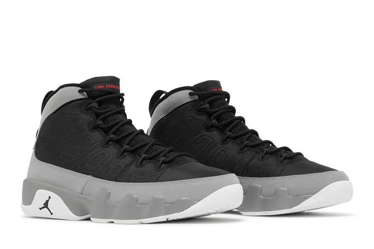Krossovki-Air-Jordan-9-Retro-Particle-Grey-7