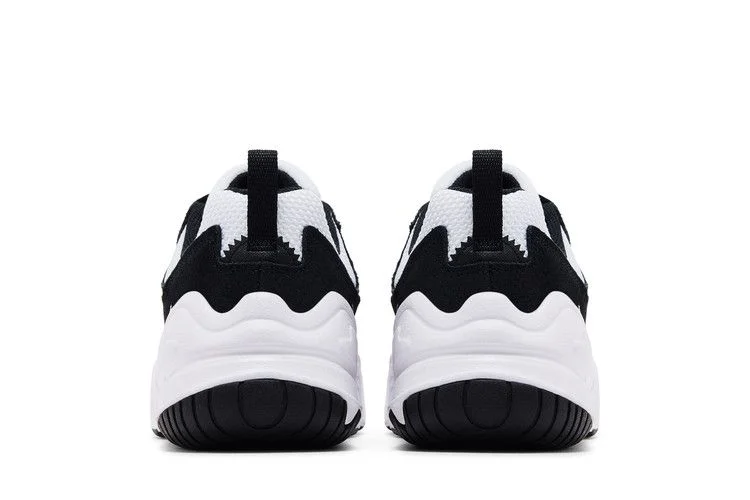 Krossovki-Nike-Wmns-Tech-Hera-White-Black-5