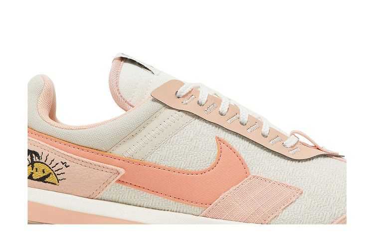 Кроссовки Nike Wmns Air Max Pre-Day SE 'Sun Club - Light Orewood Brown'