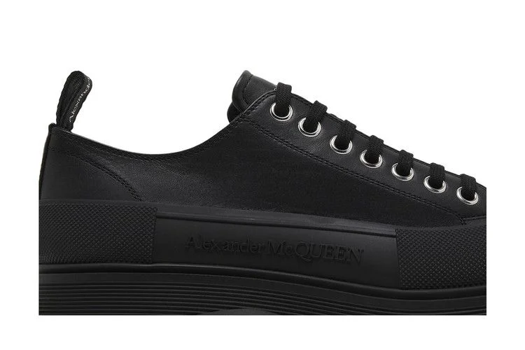 Кроссовки Alexander McQueen Tread Slick Lace Up 'Black'