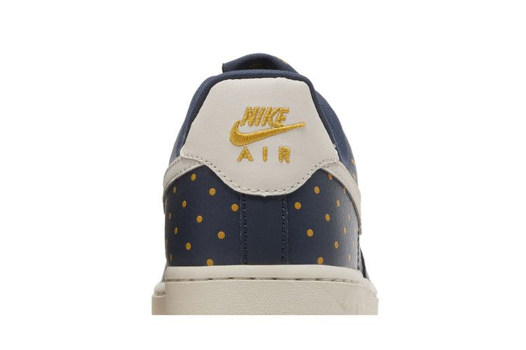 Кроссовки Nike Wmns Air Force 1 '07 Low 'Polka Dots'