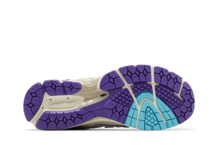 Кроссовки New Balance 1906R 'Hornets'