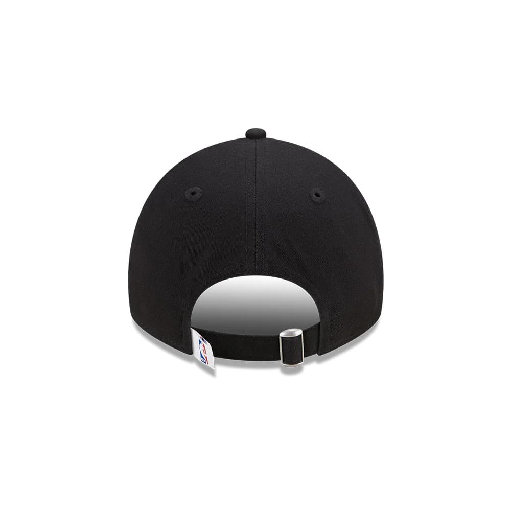 Бейсболка New Era Chicago Bulls 9TWENTY 2024 Statement Edition NBA Strapback Hat