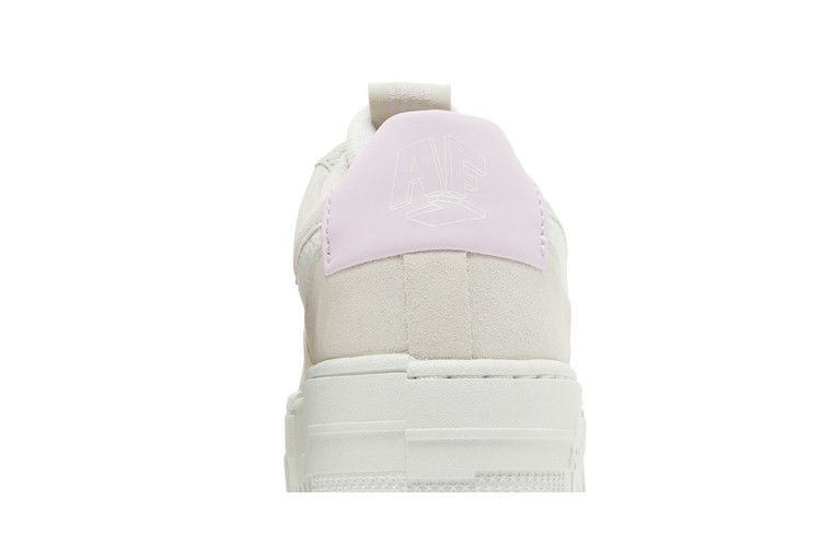 Кроссовки Nike Wmns Air Force 1 Pixel 'Light Bone Regal Pink'