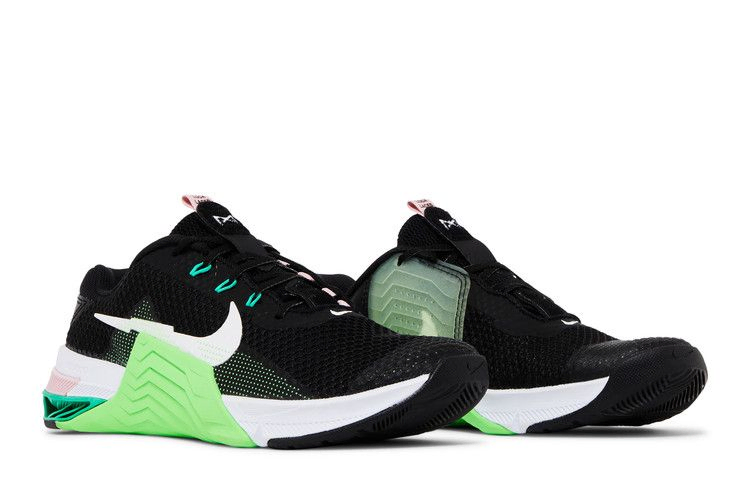 wmns-metcon-7-black-green-strike-cz8280-036_07