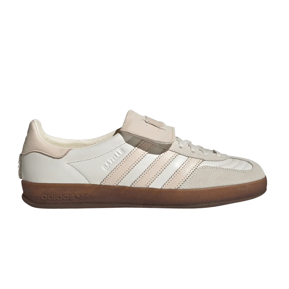 Krossovki-Foot-Industry-x-adidas-Gazelle-Indoor-Off-White-Sand-Strata-Gum