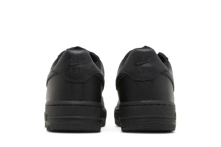 Krossovki-Nike-Air-Force-1-Low-GS-Triple-Black-5