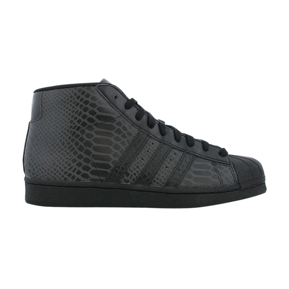 Krossovki-Adidas-Pro-Model-Snakeskin-Triple-Black