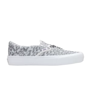 needles-x-vault-classic-slip-on-v-animal-print-white-vn0a3qxy2gt-300x300