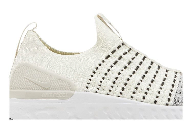react-phantom-run-flyknit-2-sail-light-bone-dv2139-100_01