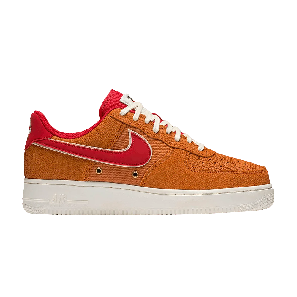 Krossovki-Nike-Air-Force-1-Low-07-LV8-Team-Orange