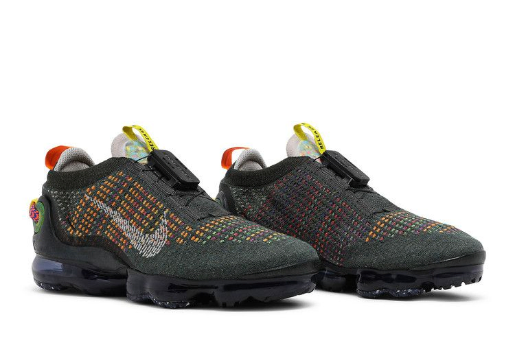 air-vapormax-2020-flyknit-newsprint-cw1765-001_07