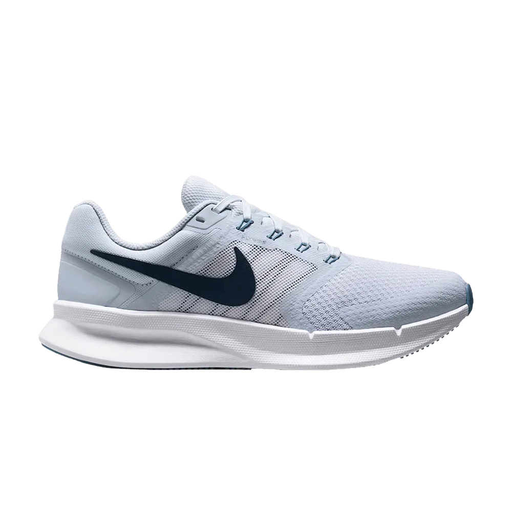 Krossovki-Nike-Wmns-Run-Swift-3-Blue-Black