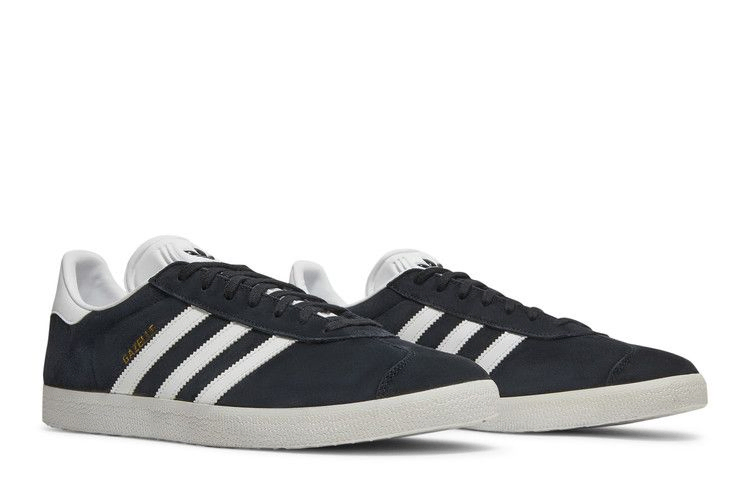 gazelle-shoes-032622_07