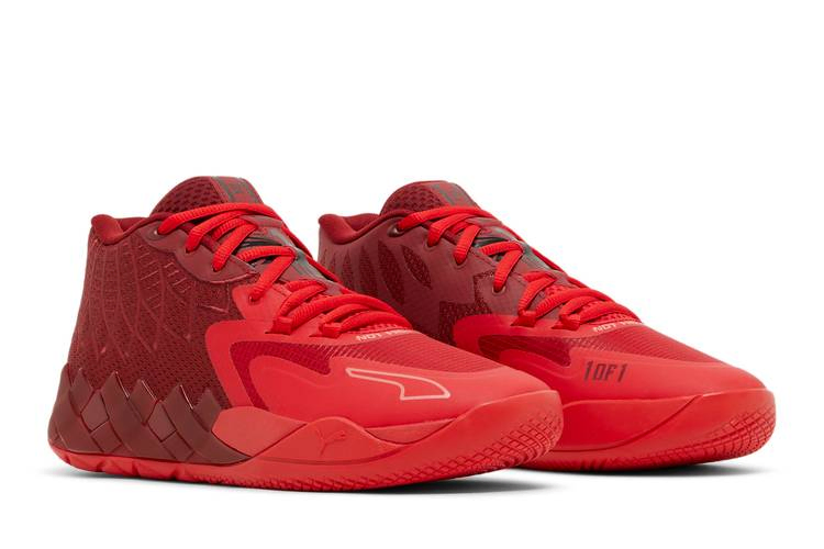mb-01-team-intense-red-309770-02_07