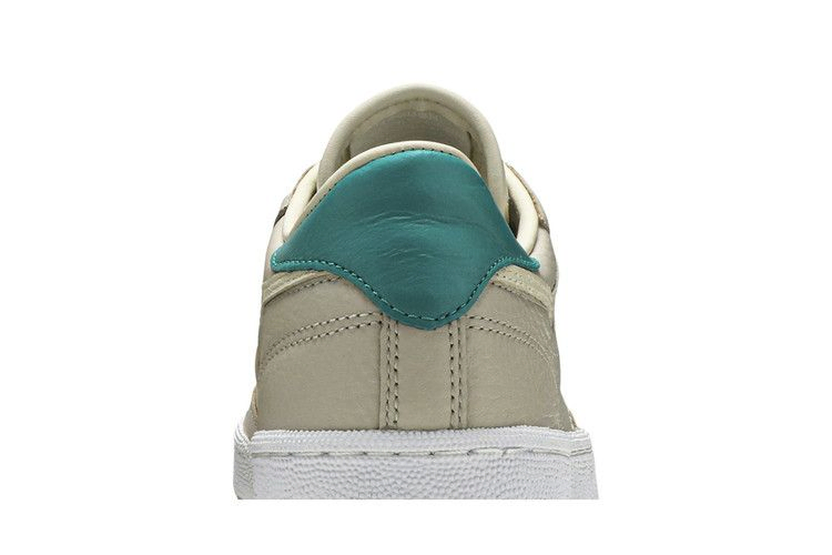 Кроссовки Packer Shoes x Reebok Club C 'Marcial'