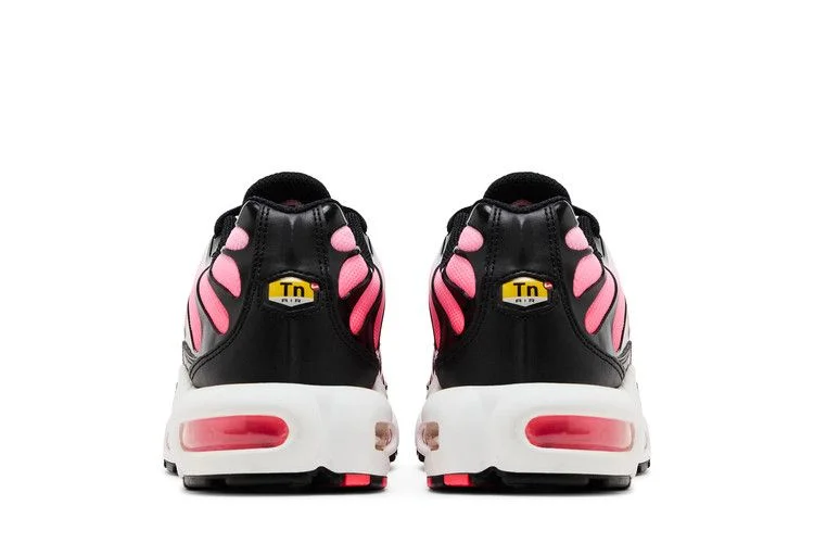 Krossovki-Nike-Wmns-Air-Max-Plus-Black-Hot-Punch-5